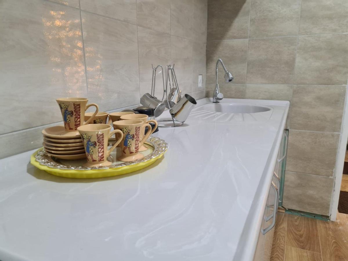 Apartmani Mladenovic Kijevo Esterno foto
