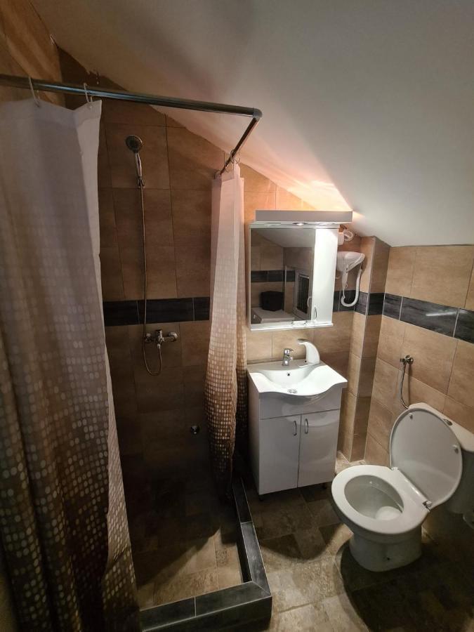 Apartmani Mladenovic Kijevo Esterno foto