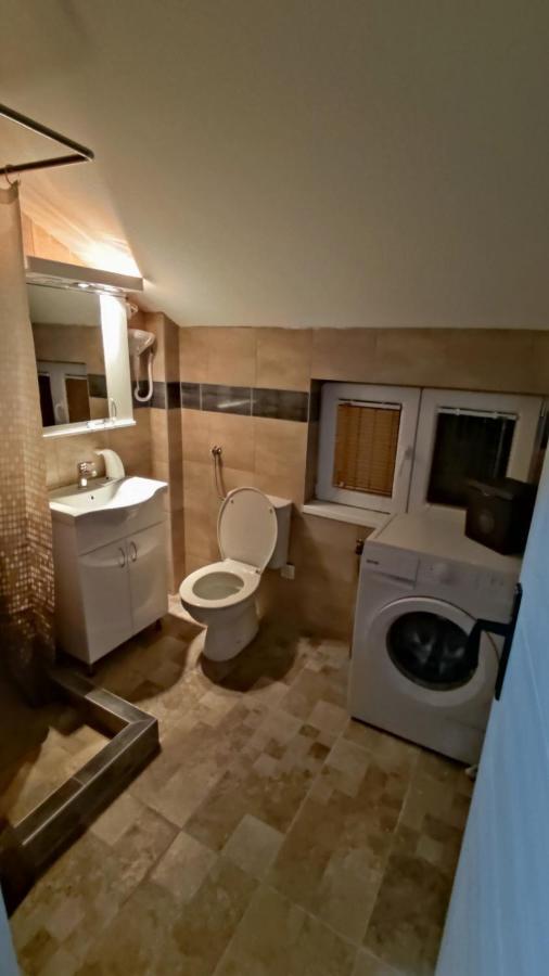 Apartmani Mladenovic Kijevo Esterno foto