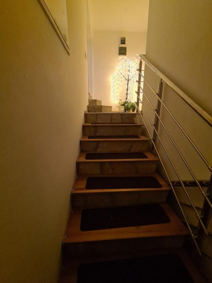 Apartmani Mladenovic Kijevo Esterno foto